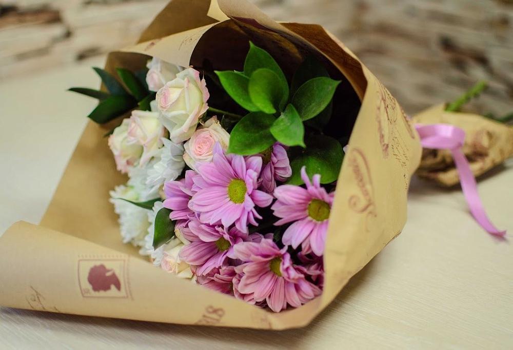 Букет цветов из: Розы и Хризантемы в Чемодурово