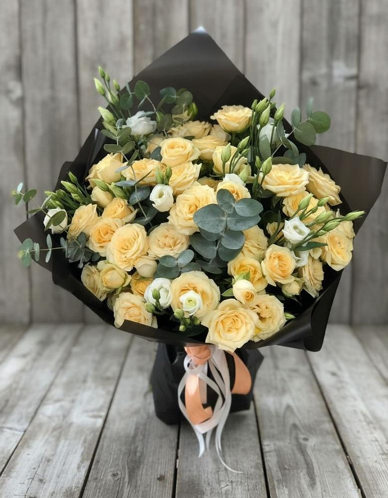 Букет цветов из: Розы и Лизиантусы в Чемодурово