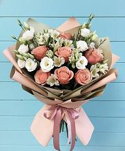 Букет цветов из:  Розы, Альстромерии и Лизиантусы в Чемодурово