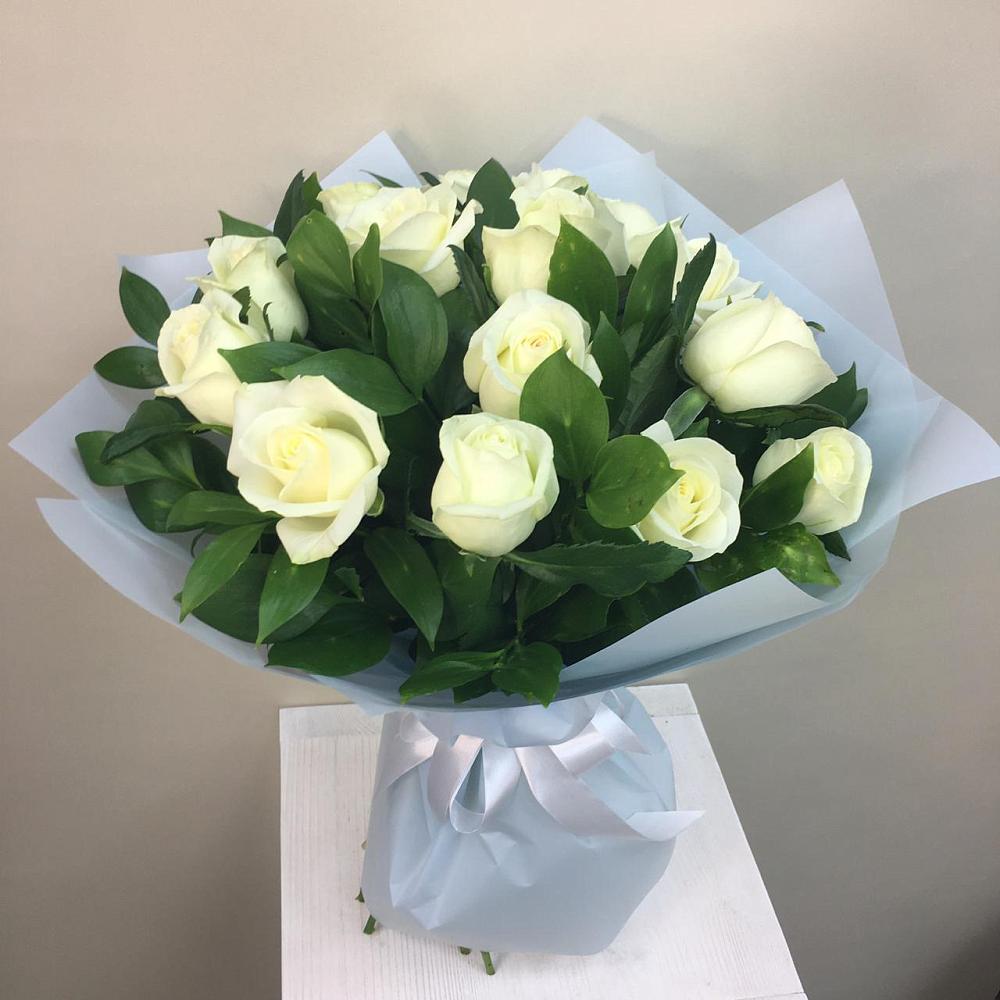 Букет 15 Белых роз Проуд в Чемодурово