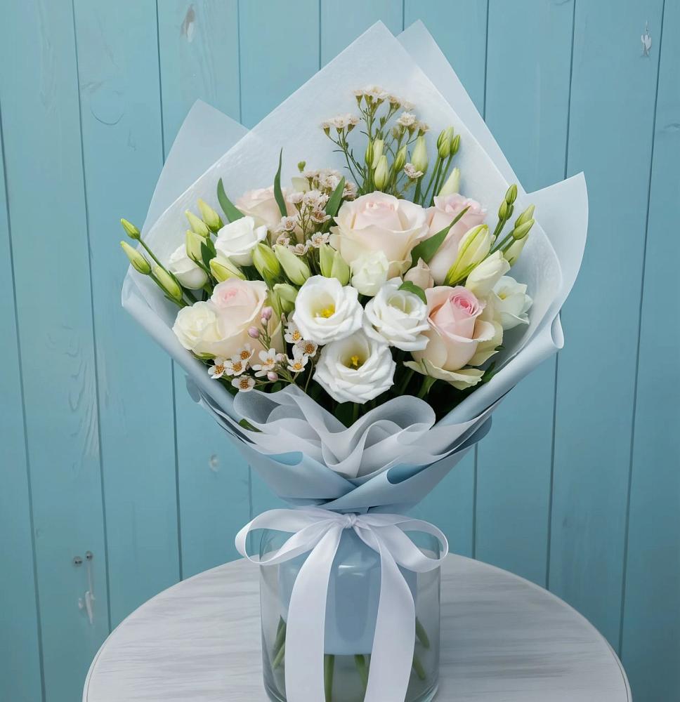 Букет цветов из: Розы и Лизиантусы в Чемодурово