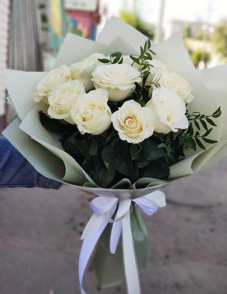 Букет Белые розы Проуд в Чемодурово
