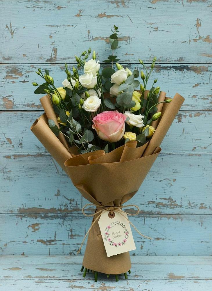 Букет цветов из: Розы и Лизиантусы в Чемодурово