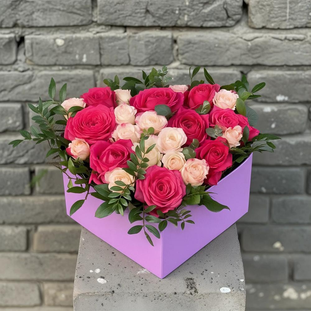 Цветочная композиция из Розы в коробке в Чемодурово