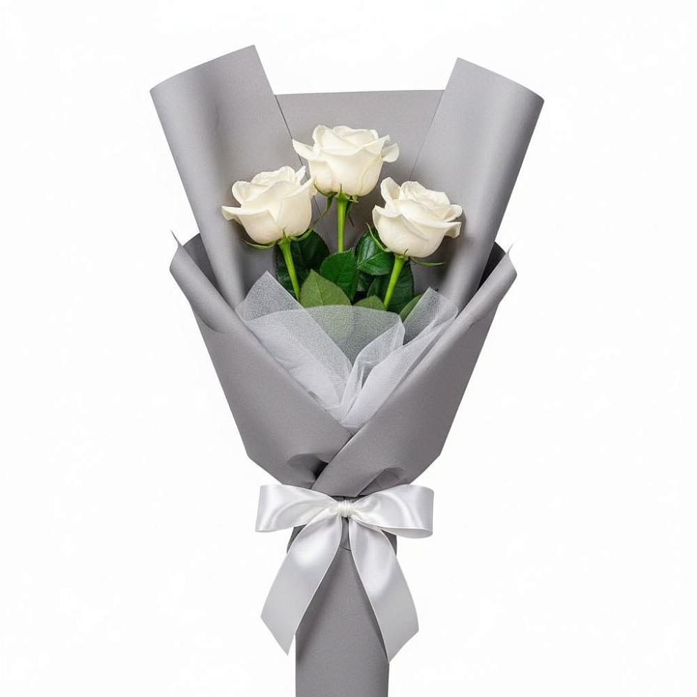 Букет 3 белые розы в Чемодурово