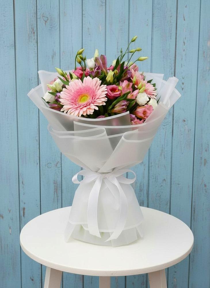 Букет цветов из: Герберы, Альстромерии и Лизиантусы в Чемодурово