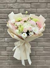 Букет цветов из:  Гвоздики, Розы, Лизиантусы и Хризантемы #REPLACE_PRED# Чемодурово