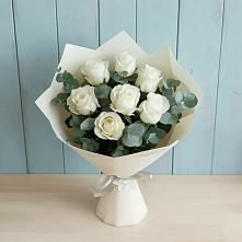 Букет Белые розы в Эвкалипте в Чемодурово